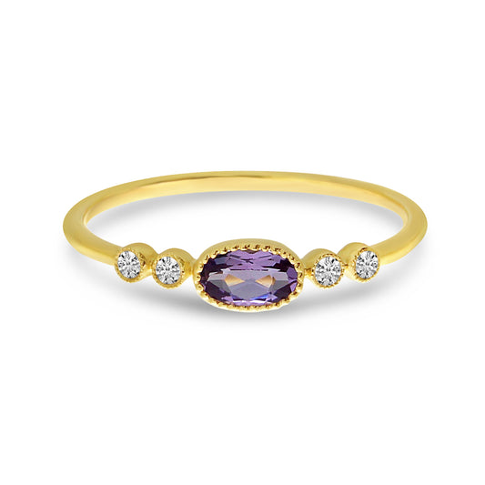 Yellow Gold Ring with Cabochon Amethyst Gemstone