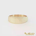 Load and play video in Gallery viewer, Solid Gold Minimalist Band Ring