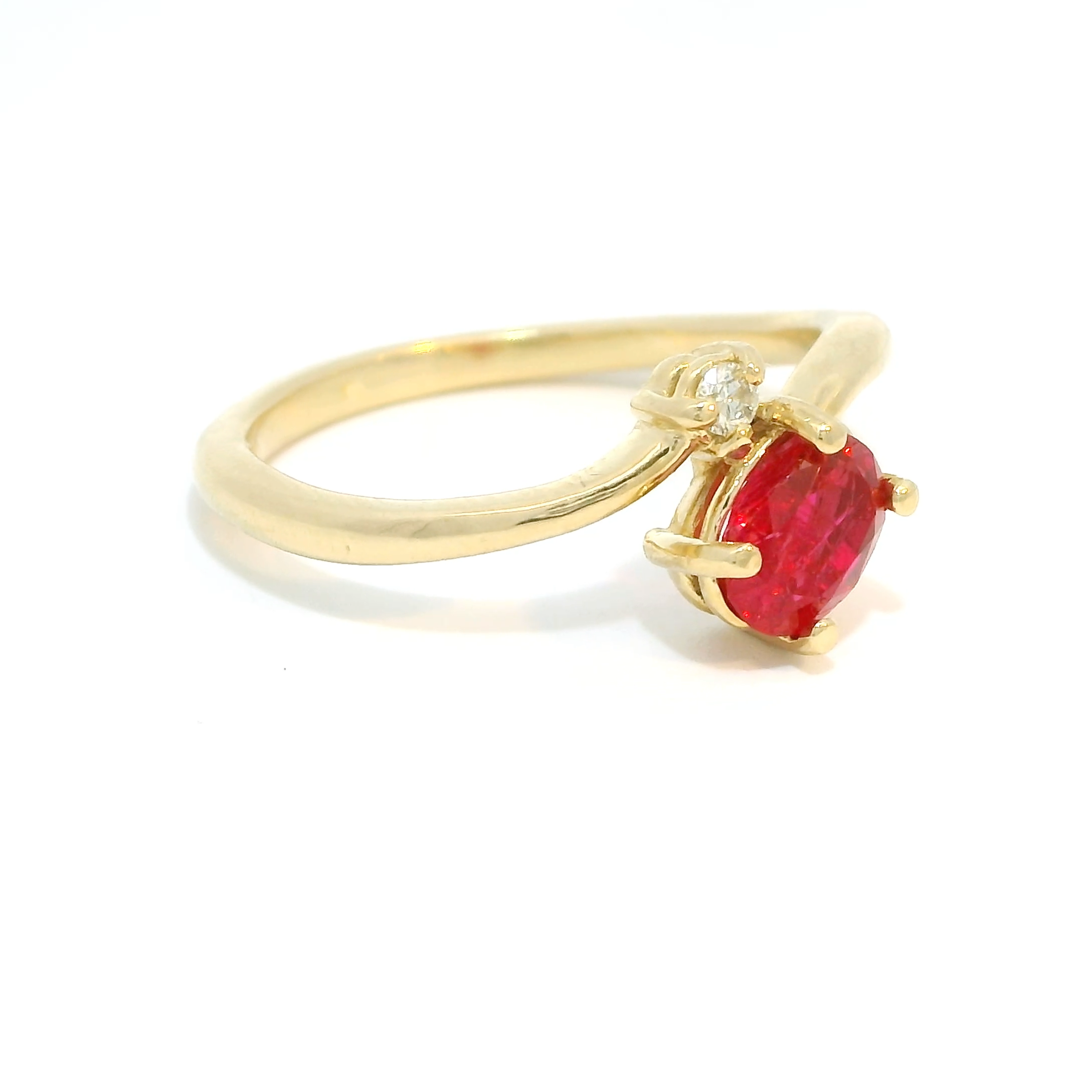 14K Yellow Gold Oval Spinel and Diamond Ring