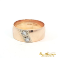 Load image into Gallery viewer, 14K Yellow Gold Ring with Round Brilliant Diamonds
