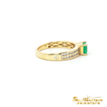 Load image into Gallery viewer, 18K Yellow Gold Emerald Diamond Ring
