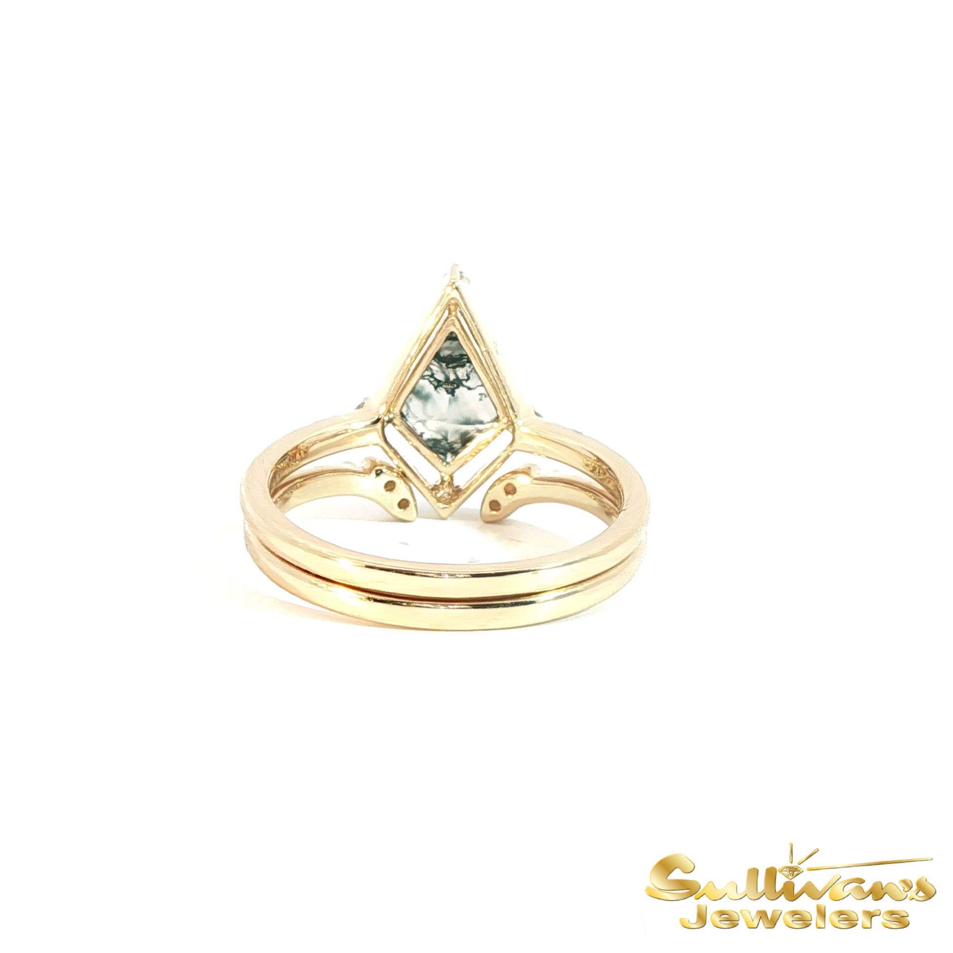 14K Yellow Gold Kite Shaped Moss Agate Ring