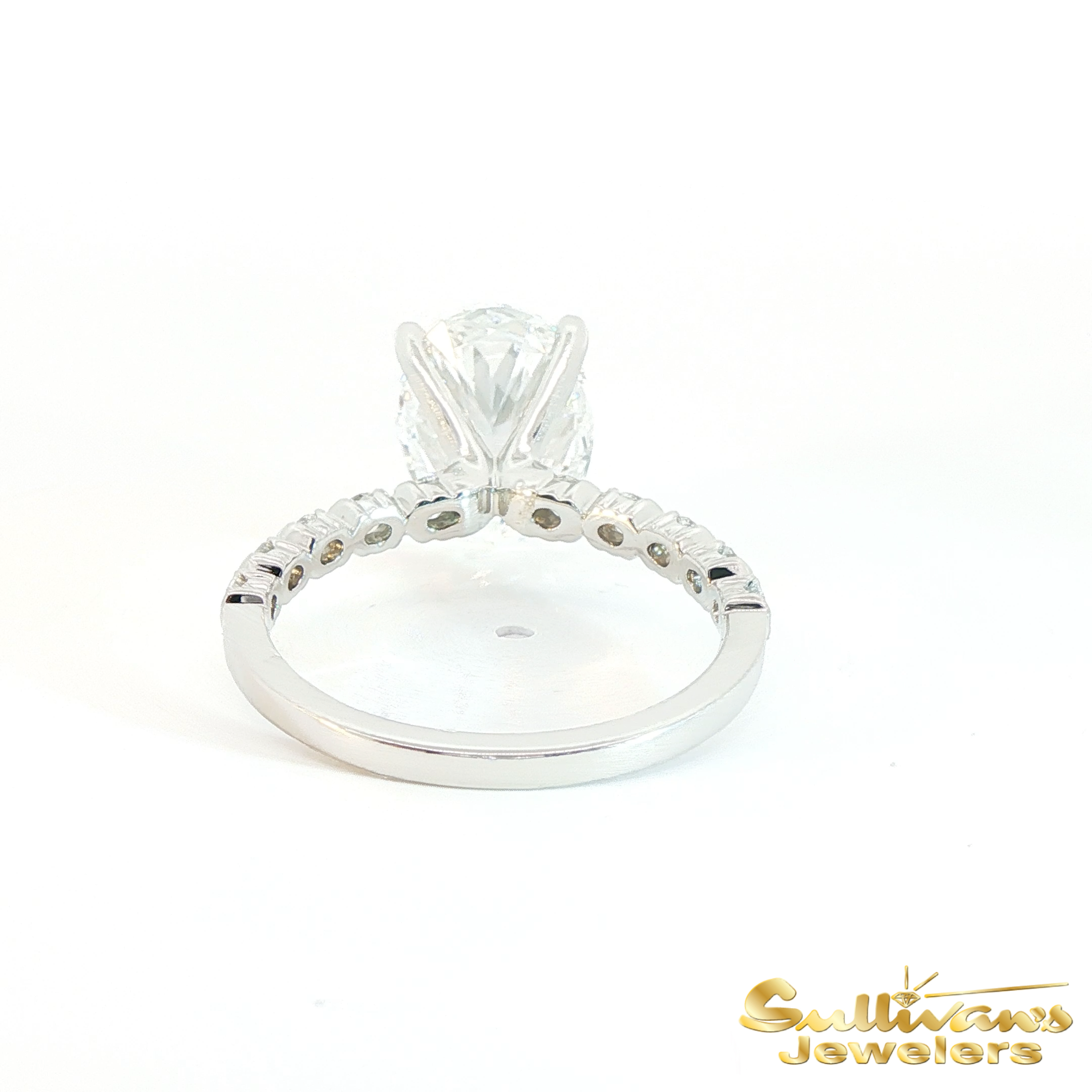 Platinum Oval Lab-Grown Diamond Engagement Ring